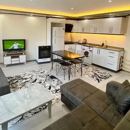 Aparthotel Clock Towers Life *